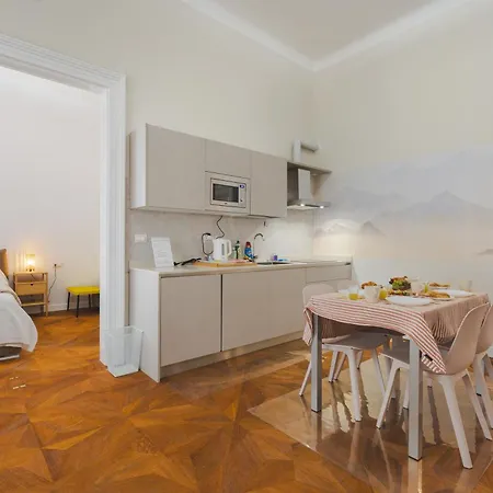 Elite Panfili Bed & Breakfast 3*